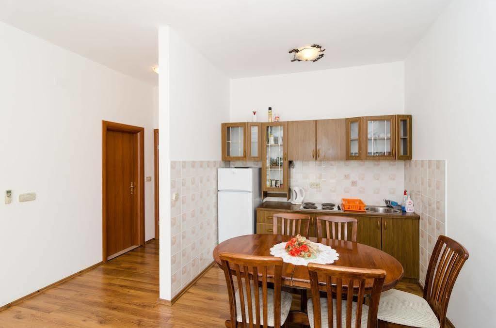 Guest House Kalauz Dubrovnik Exterior photo